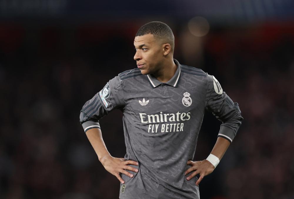 国安斩获中 国安斩获中